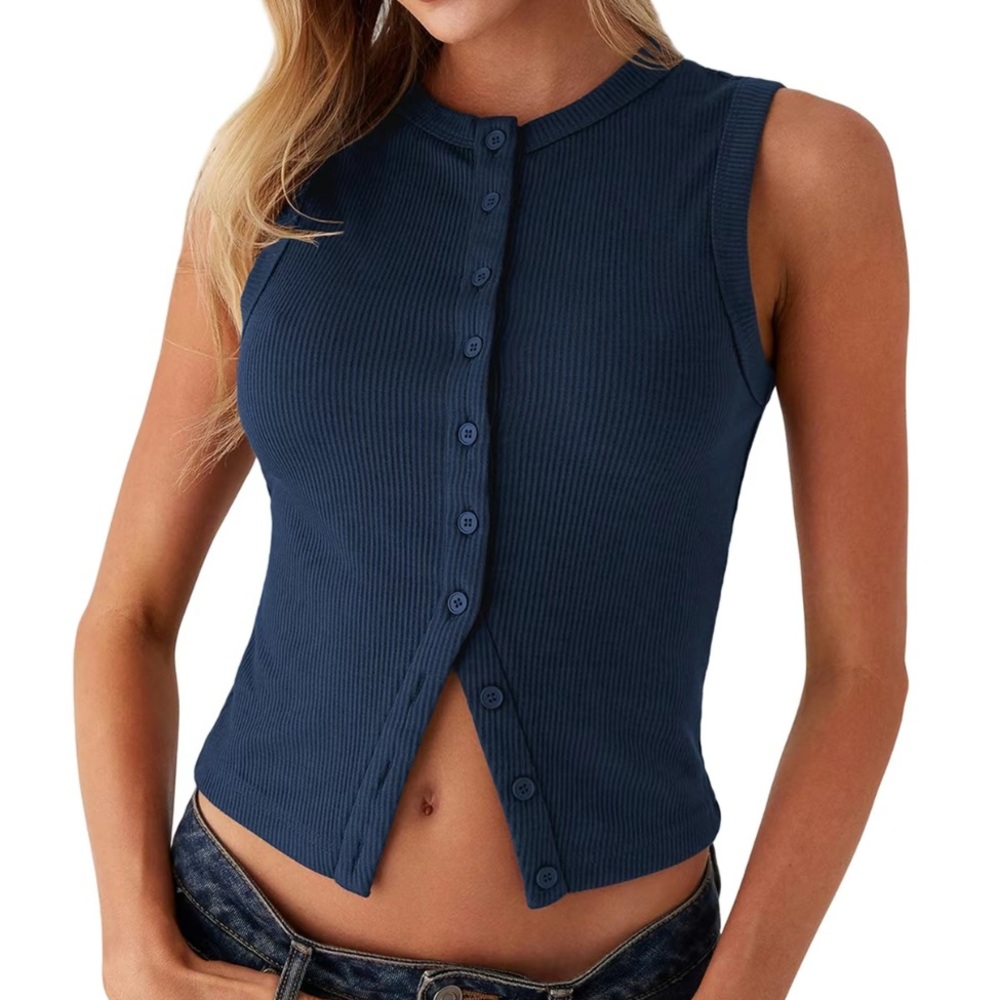 Navy Sleeveless Button-Up Top Size Medium